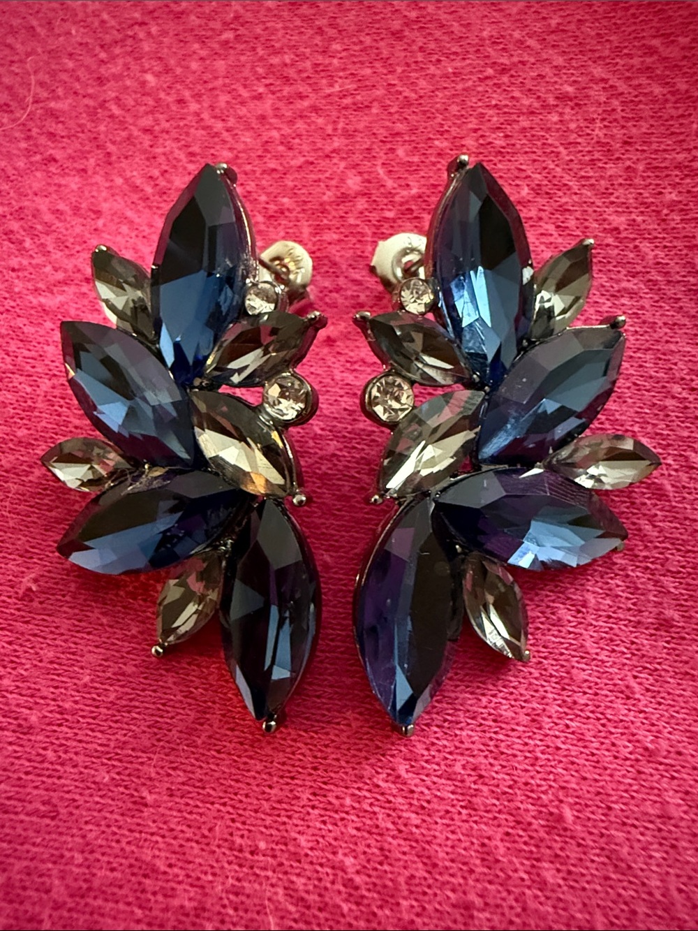 Fashion Jewelry Blue and Gray Crystal Leaf Earrings